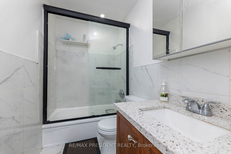 170 Elmhurst Dr  Toronto, M9W 2L1 | Image 6