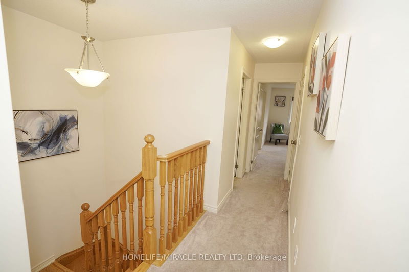 25 Dale Meadows Rd  Brampton, L7A 4Z8 | Image 21