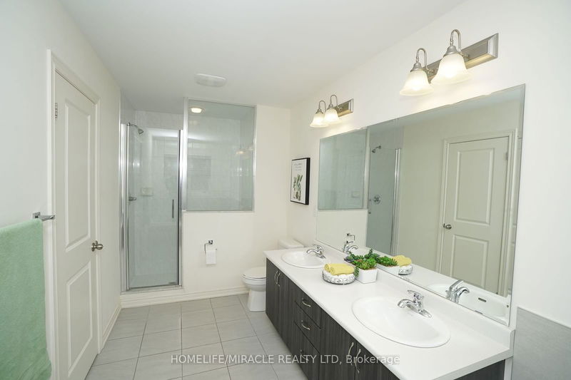 25 Dale Meadows Rd  Brampton, L7A 4Z8 | Image 26