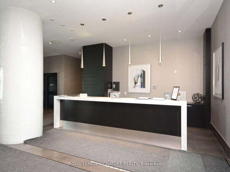 505 - 65 Speers Rd E, Oakville, L6K 0J1 | Image 2