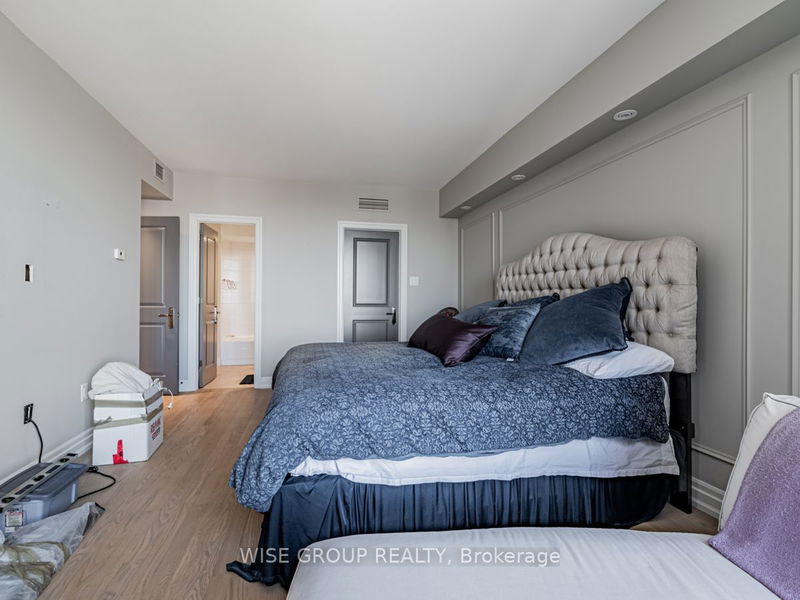  4304 - 2045 Lake Shore Blvd W Toronto, M8V 2Z6 | Image 32