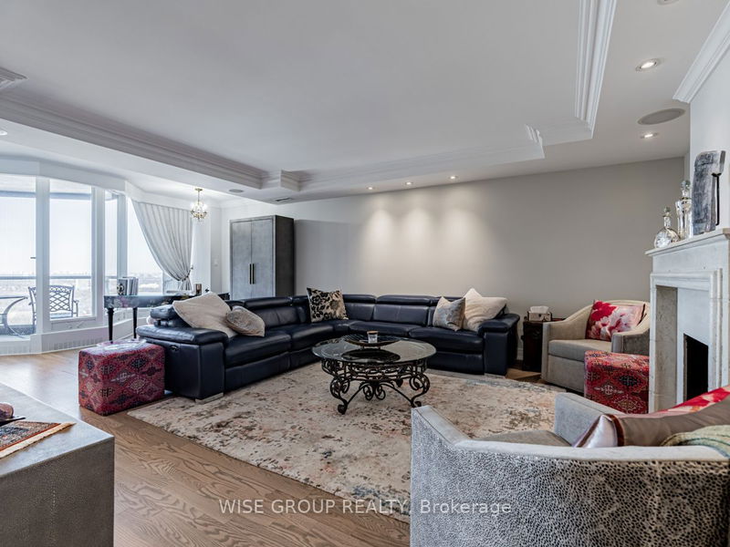  4304 - 2045 Lake Shore Blvd W Toronto, M8V 2Z6 | Image 4