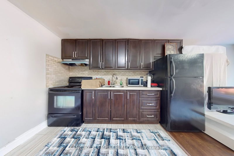 1139 Shadeland Dr  Mississauga, L5C 1P2 | Image 26