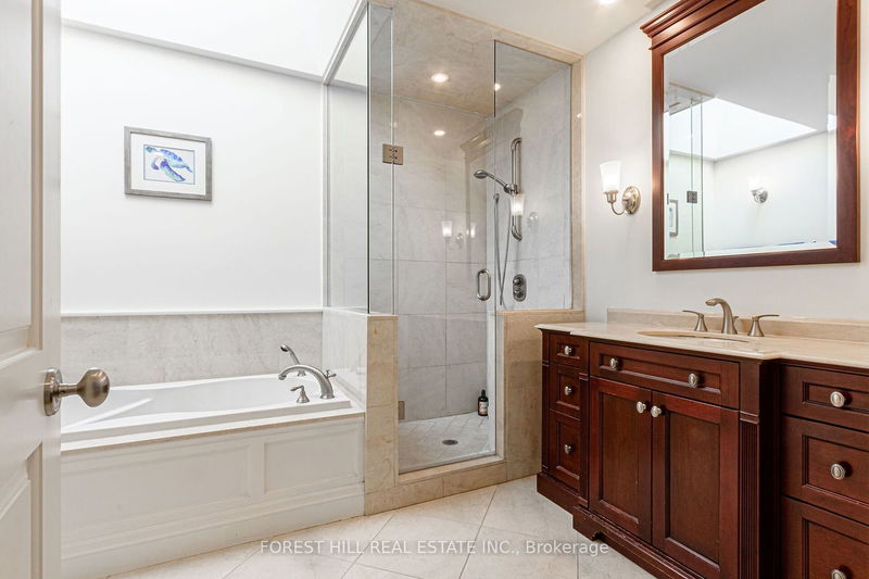 1518 Oakhill Dr  Oakville, L6J 1Y5 | Image 29