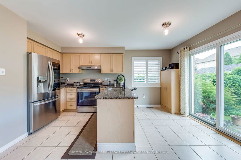 3751 Pearlstone Dr  Mississauga, L5M 7H1 | Image 9