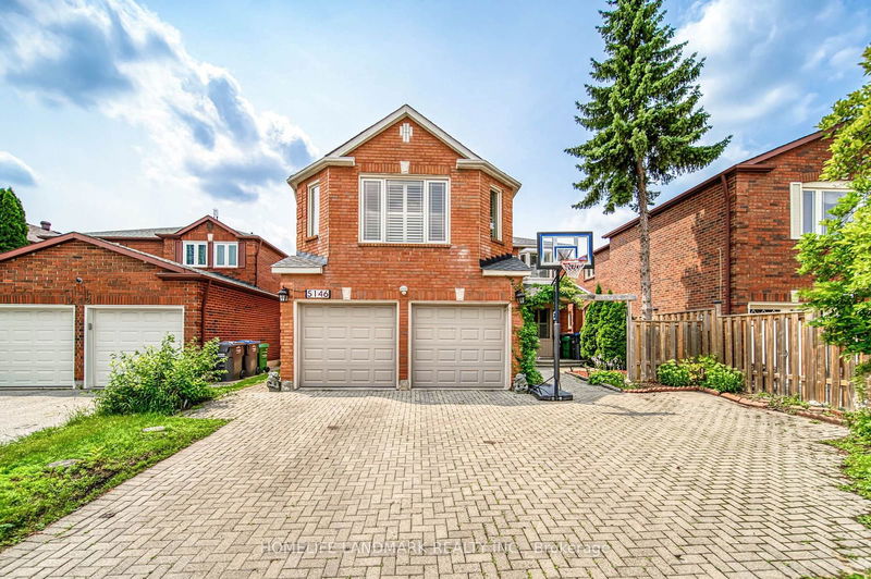 5146 Nishga Crt  Mississauga, L5R 2M7 | Image 1