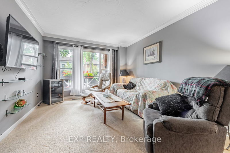 243 Pacific Ave  Toronto, M6P 2P7 | Image 4