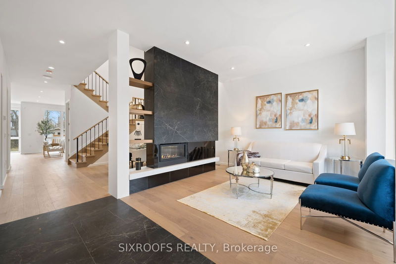 35 Emerald Cres  Toronto, M8V 2B3 | Image 2