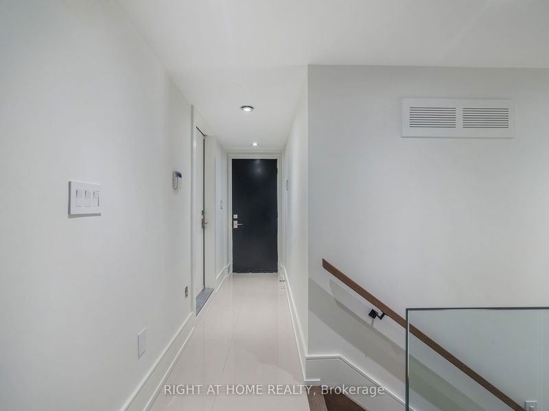 327 Melrose St  Toronto, M8Z 1G7 | Image 37