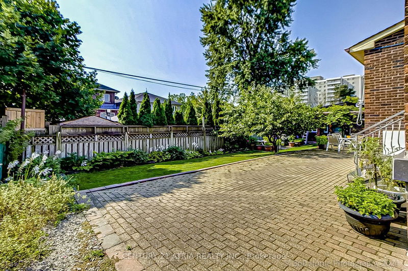 119 Glen Long Ave  Toronto, M6B 2M4 | Image 33