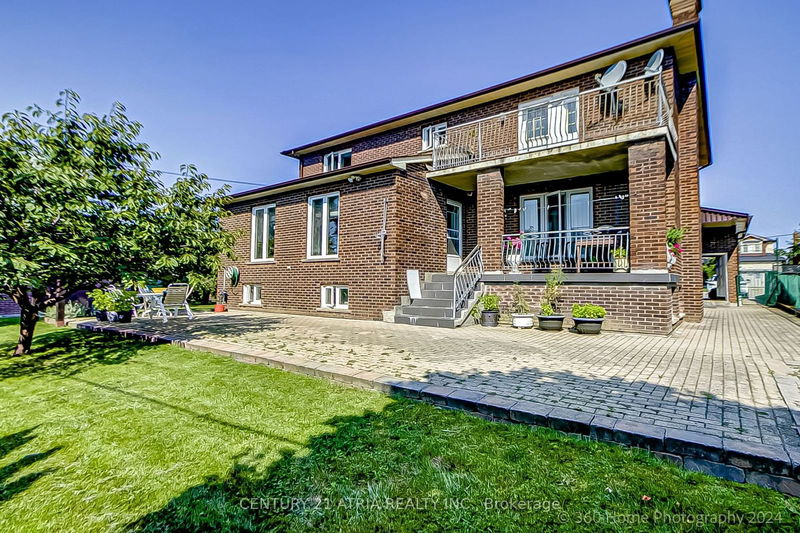 119 Glen Long Ave  Toronto, M6B 2M4 | Image 34