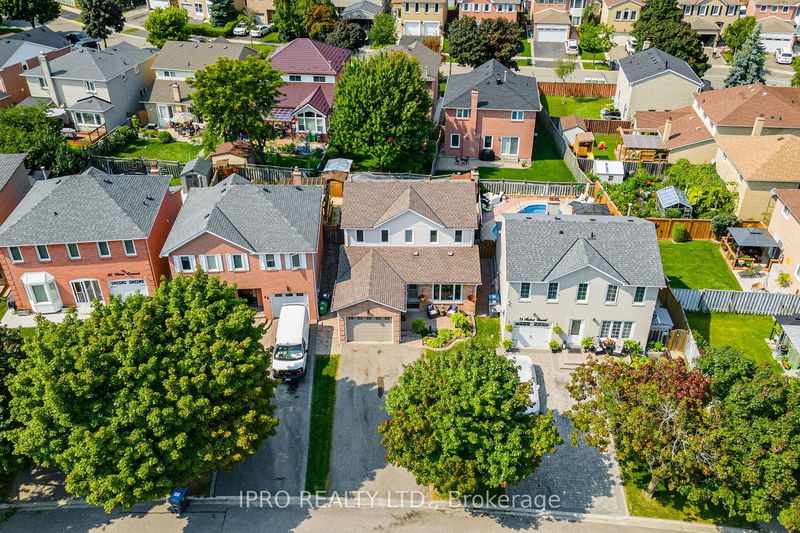 31 Nickel Cres  Brampton, L6S 4V9 | Image 3