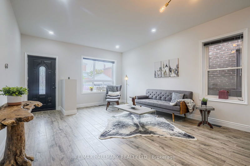 30 Northland Ave  Toronto, M6N 2C6 | Image 4