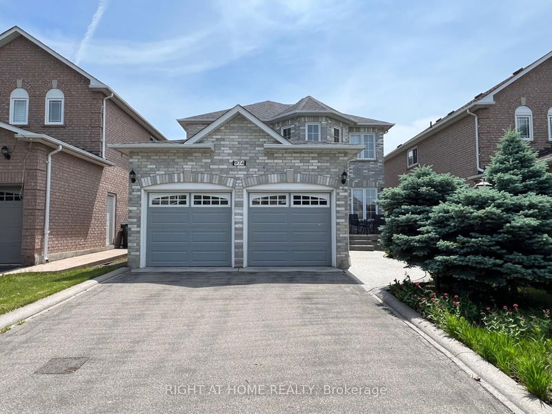 974 Mantle Cres  Mississauga, L5V 2G3 | Image 1