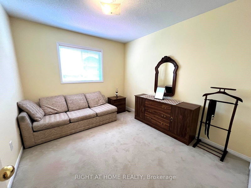 974 Mantle Cres  Mississauga, L5V 2G3 | Image 27