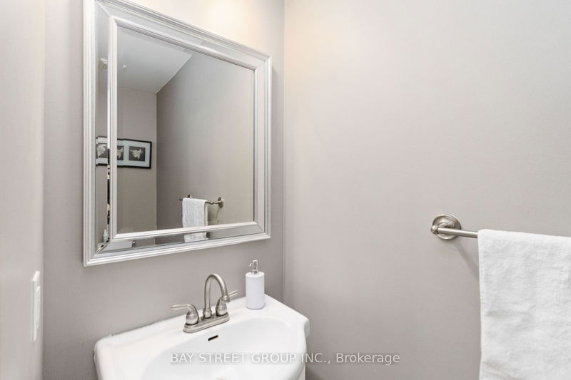 7229 Dime Cres  Mississauga, L5W 1K5 | Image 5