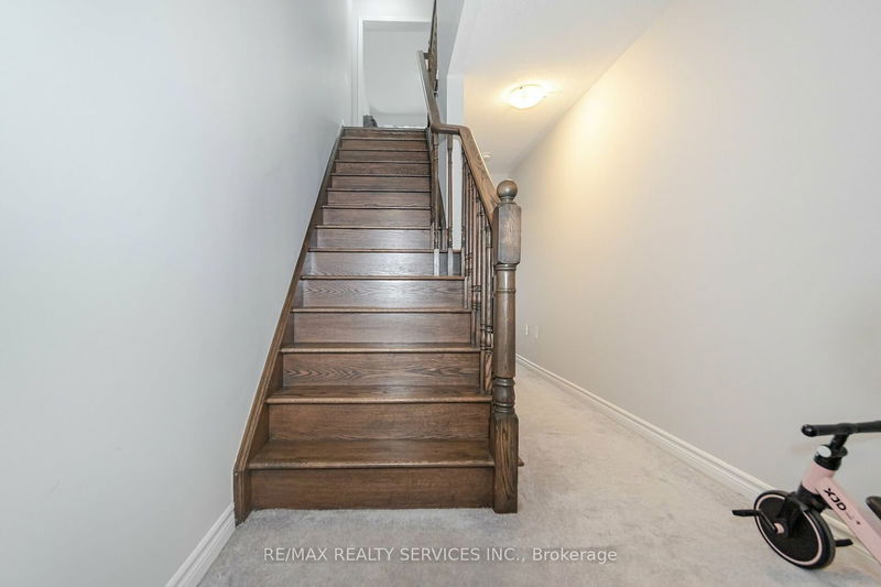 78 Stewardship Rd  Brampton, L7A 4W8 | Image 2