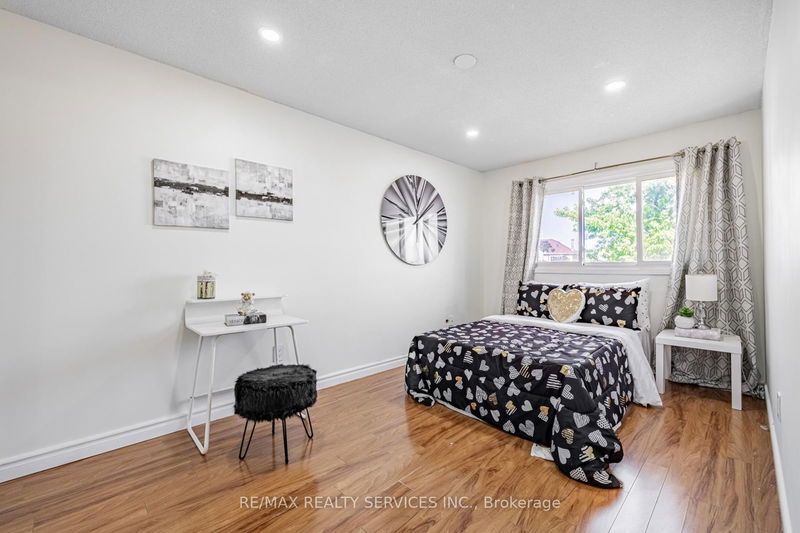 6 Songsparrow Dr  Brampton, L6Y 4A2 | Image 21