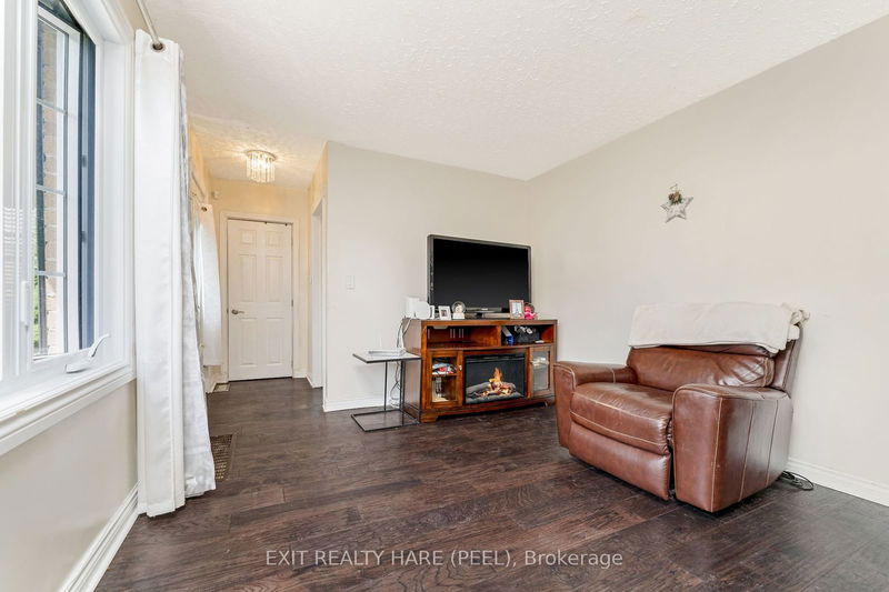 37 Mccaul St  Brampton, L6V 1J1 | Image 8