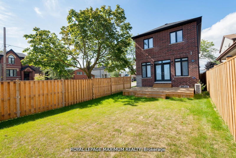 42 Fairfield Ave  Toronto, M8W 1R7 | Image 38