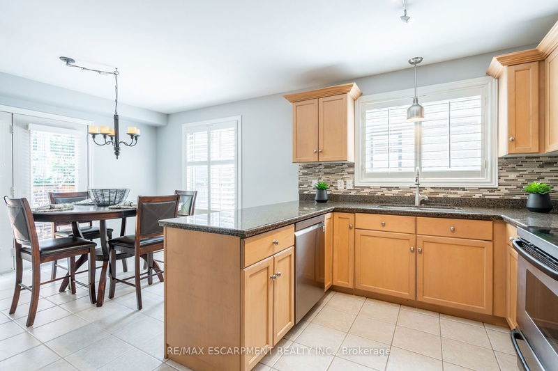 504 Geranium Lane  Burlington, L7T 4L5 | Image 14