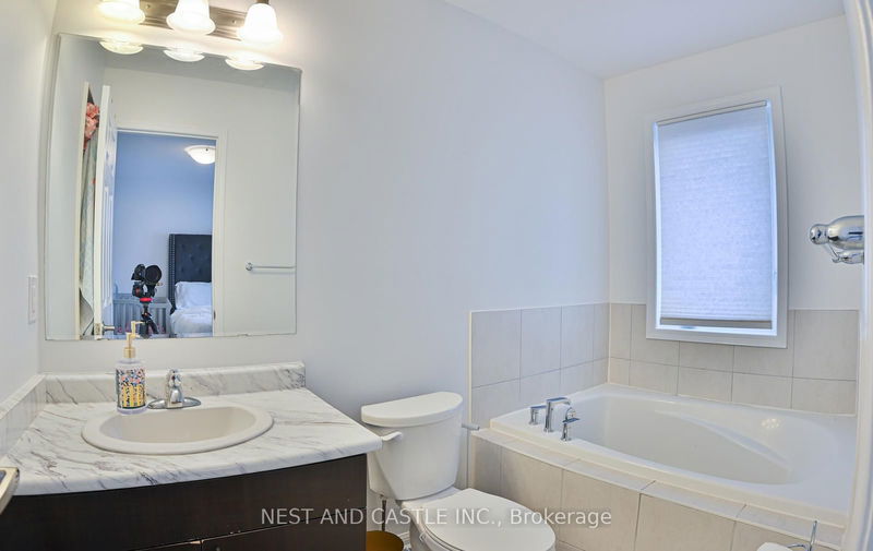 33 Butterworth Rd  Brampton, L7A 0S5 | Image 16