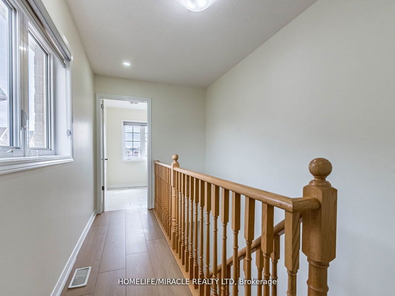 16 Banas Way  Brampton, L7A 4K8 | Image 14