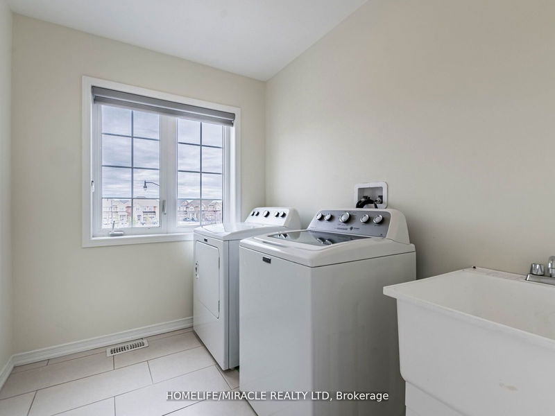 16 Banas Way  Brampton, L7A 4K8 | Image 26