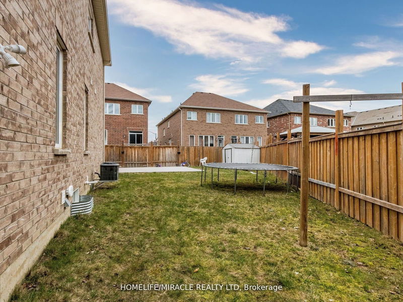 16 Banas Way  Brampton, L7A 4K8 | Image 38