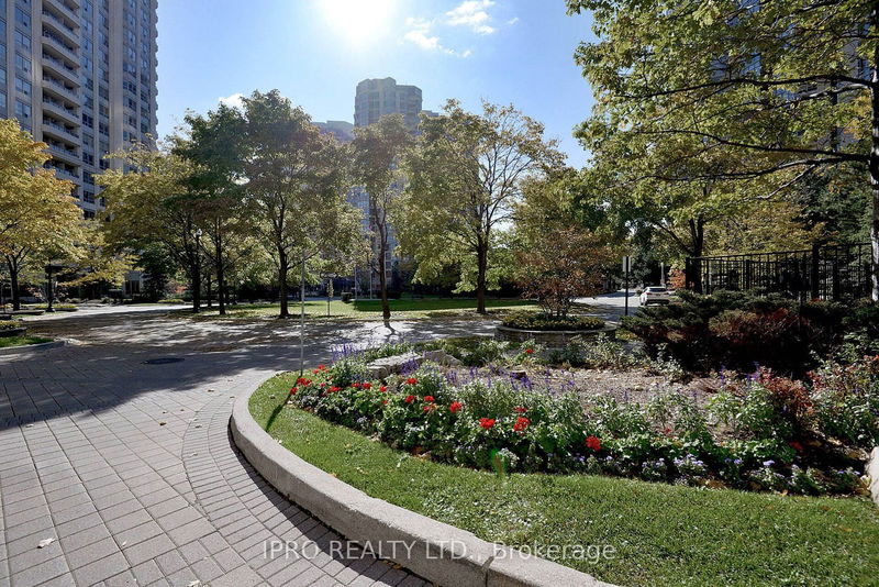  506 - 35 Kingsbridge Garden Circ  Mississauga, L5R 3Z5 | Image 39