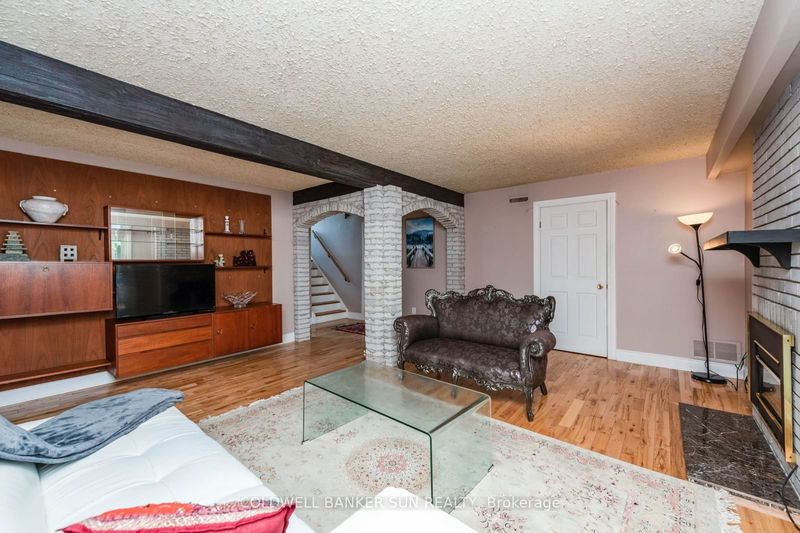 2483 Yarmouth Cres  Oakville, L6L 2M9 | Image 24