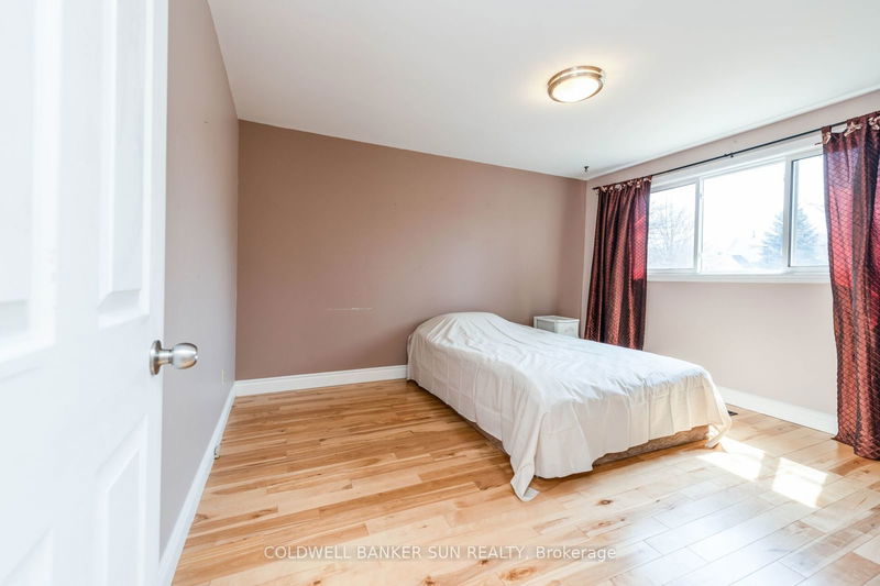 2483 Yarmouth Cres  Oakville, L6L 2M9 | Image 30