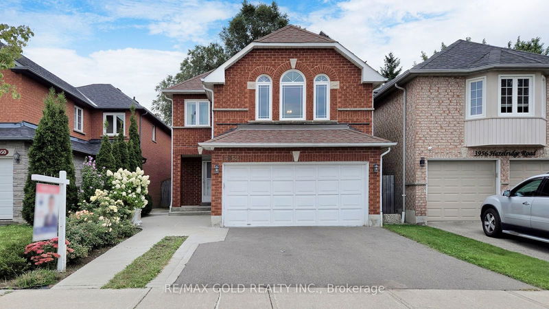 3952 Hazelridge Rd  Mississauga, L5N 6Z4 | Image 3