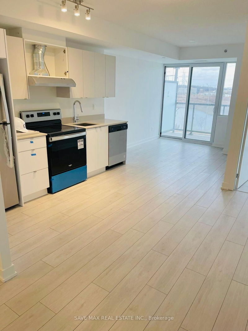 home for lease on B412-3200 DAKOTA COMMON