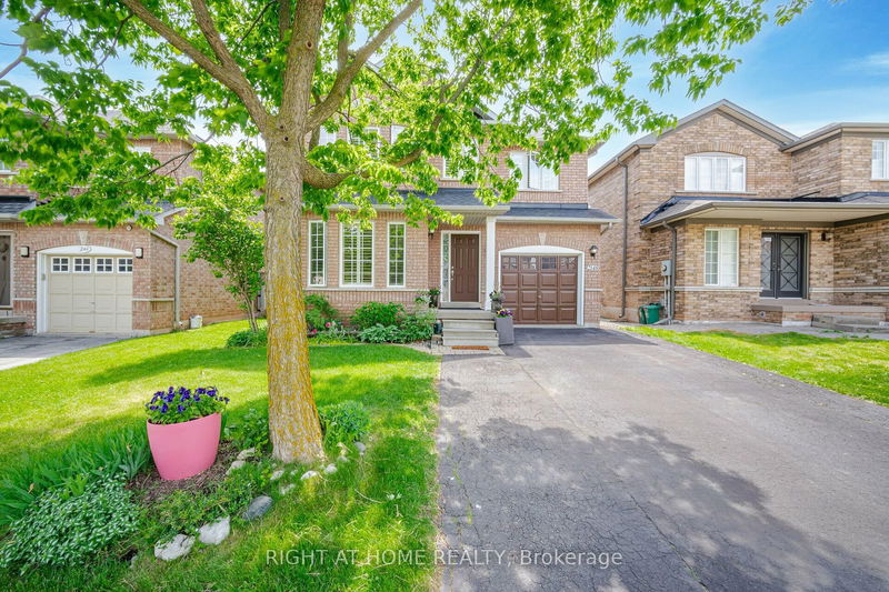 2148 Village Squire Lane  Oakville, L6M 3W8 | Image 1