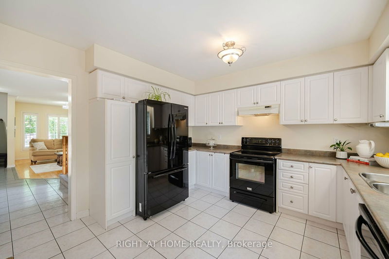 2148 Village Squire Lane  Oakville, L6M 3W8 | Image 14