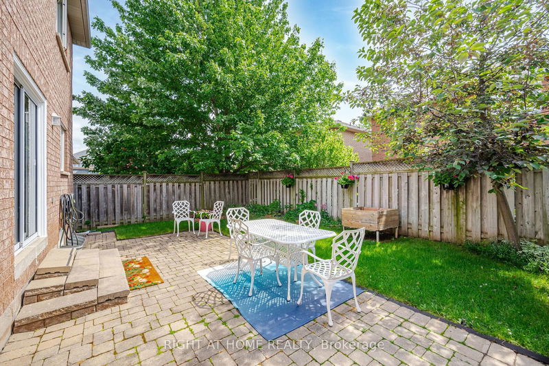 2148 Village Squire Lane  Oakville, L6M 3W8 | Image 38