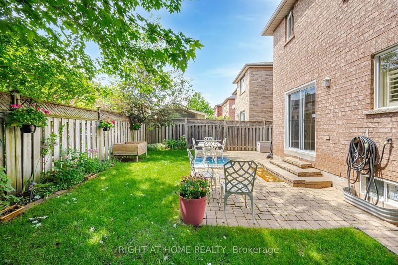 2148 Village Squire Lane  Oakville, L6M 3W8 | Image 39