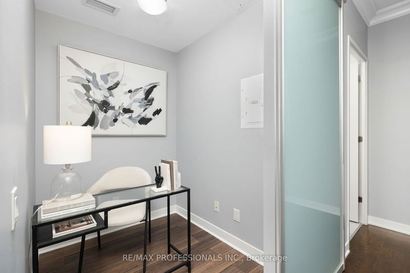  1005 - 90 Park Lawn Rd  Toronto, M8Y 0B6 | Image 3