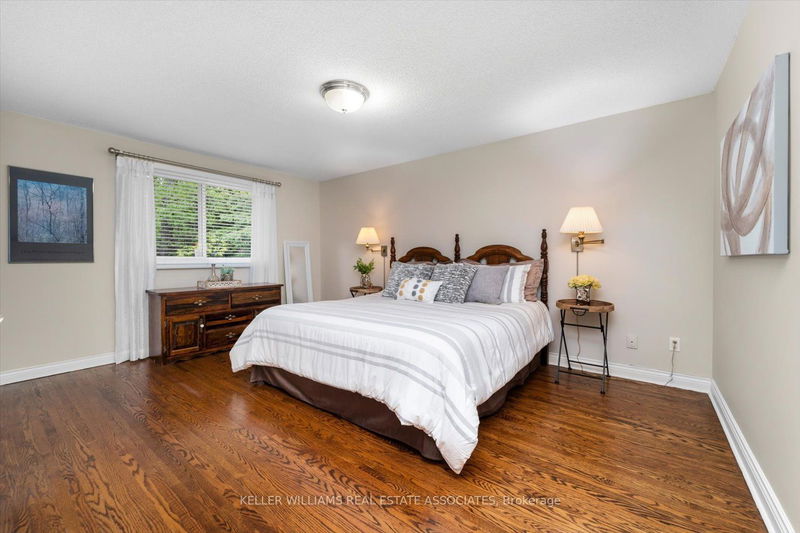 1244 Woodland Ave  Mississauga, L5G 2X9 | Image 14