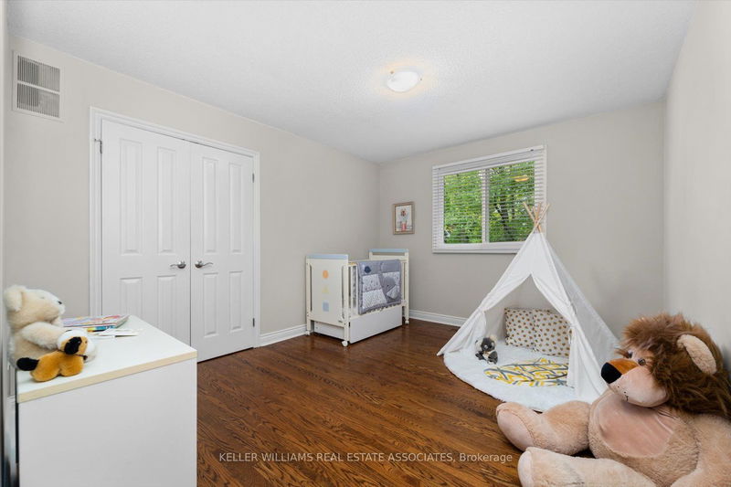 1244 Woodland Ave  Mississauga, L5G 2X9 | Image 17