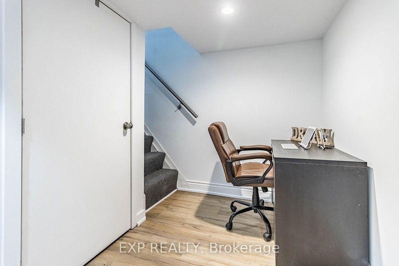 212 Sixth St  Toronto, M8V 3A7 | Image 18