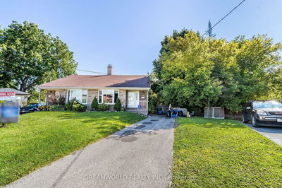 39 Pecan Crt  Toronto, M3L 1R6 | Image 1