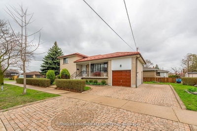 58 Storer Dr  Toronto, M9M 1X7 | Image 1