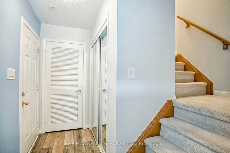 923 Sprague Pl  Milton, L9T 0K8 | Image 5