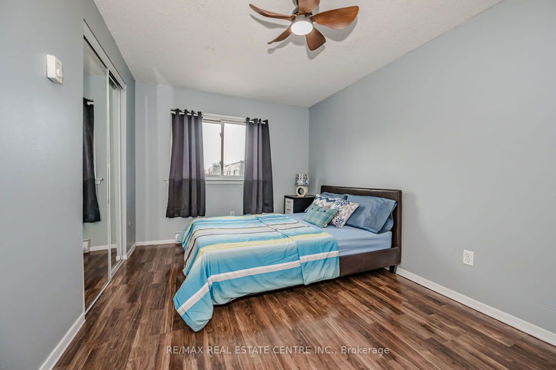 35 Briar Path  Brampton, L6T 2A3 | Image 14