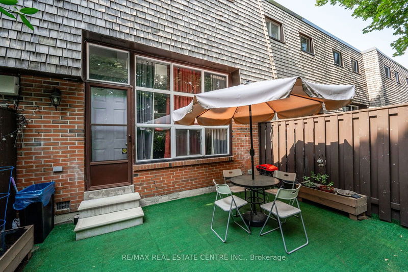 35 Briar Path  Brampton, L6T 2A3 | Image 26