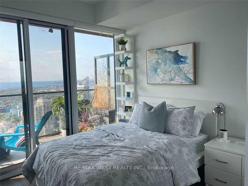 30 Shore Breeze Drive, Unit 4617 - Photo 4
