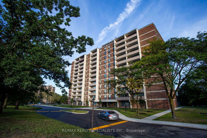 home for lease on PH 6-3120 Kirwin Avenue