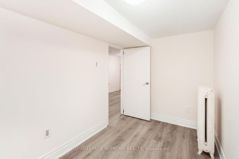 15 Corbett Ave  Toronto, M6N 1V2 | Image 26